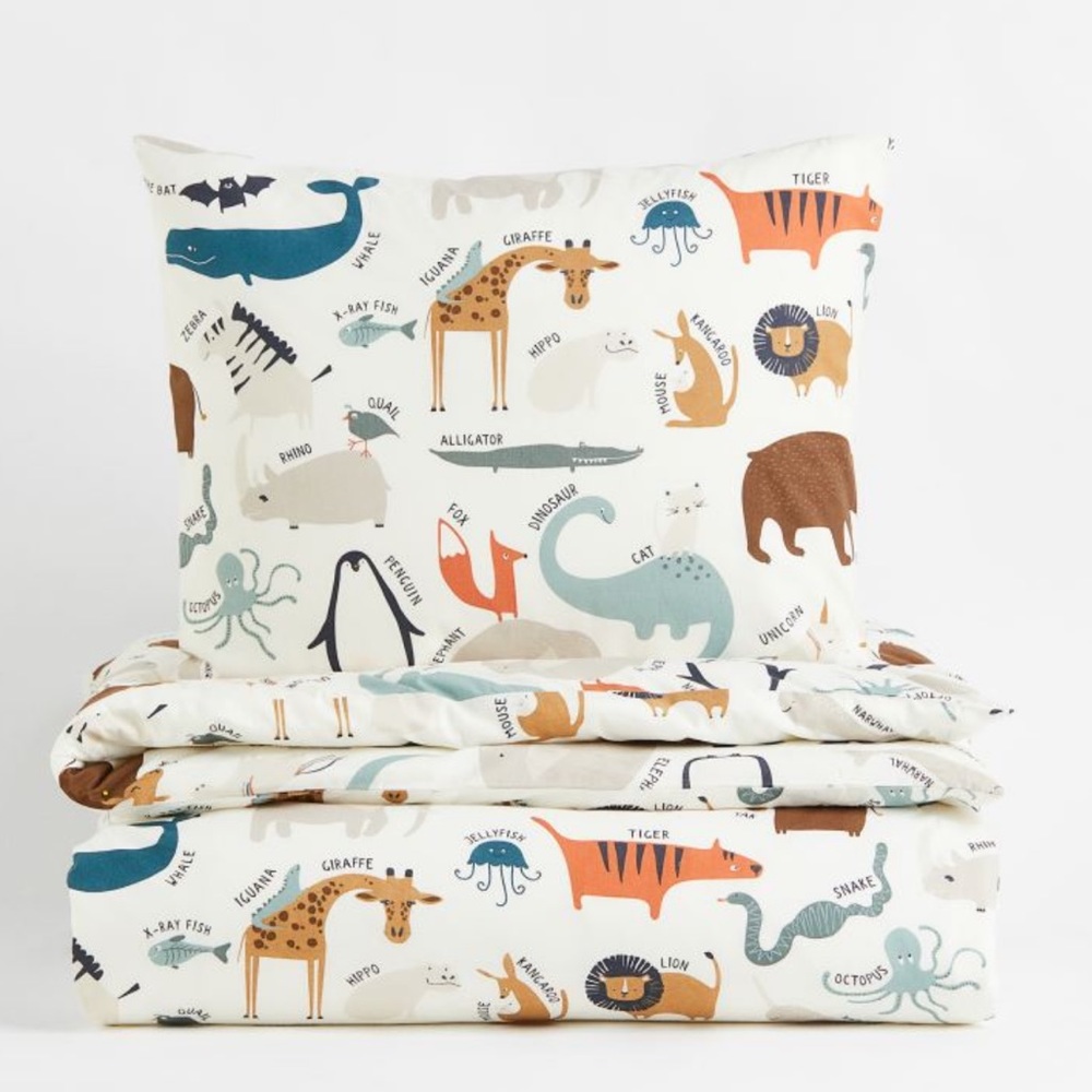 Brand new in package - H&M Organic twin Duvet cover pillowcase animal print